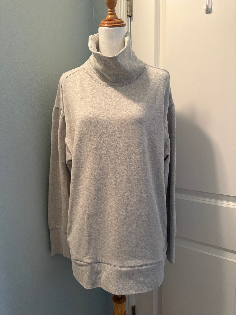 Eddie Bauer Light Gray Turtleneck Sweatshirt